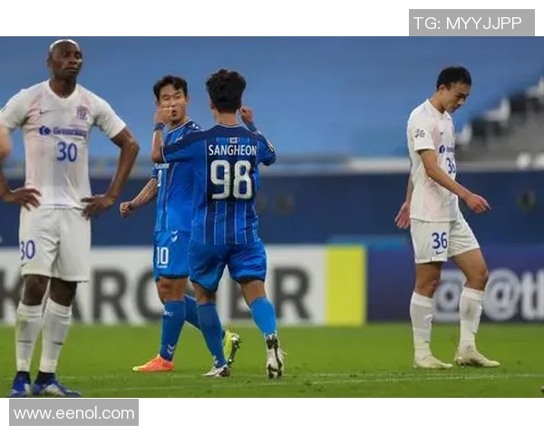 上海足球队整体压制革新探讨与未来发展展望 上海足球队整体压制革新探讨与未来发展展望