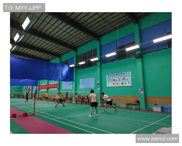 李秀英的羽毛球人生:从热爱到巅峰的深度对话与启示 李秀英的羽毛球人生:从热爱到巅峰的深度对话与启示