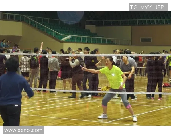 武汉羽毛球队比赛经验分享与成长之路探讨 武汉羽毛球队比赛经验分享与成长之路探讨