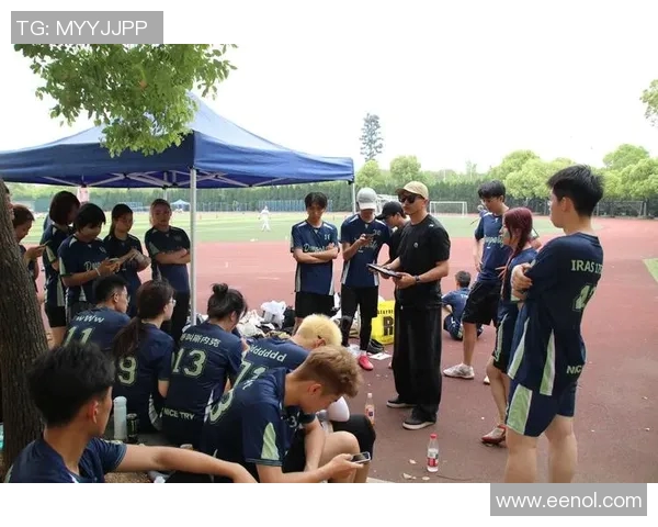 杭州飞盘队防反战术深度解析与实战应用探讨 杭州飞盘队防反战术深度解析与实战应用探讨