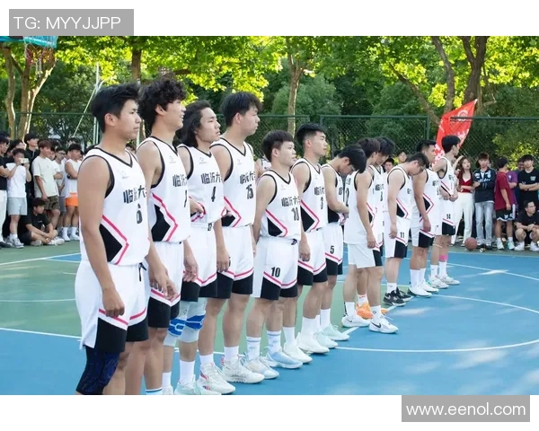 陈磊专访:从少年梦想到职业生涯的篮球旅程回顾与反思 陈磊专访:从少年梦想到职业生涯的篮球旅程回顾与反思