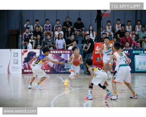 西安篮球队在全国篮球团队协作排行榜中荣登第九名展现出色团队精神与实力 西安篮球队在全国篮球团队协作排行榜中荣登第九名展现出色团队精神与实力