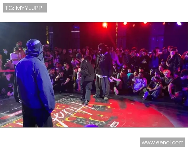 武汉飞盘队在世界街舞大赛中以91分领先其他队伍展现强大实力 武汉飞盘队在世界街舞大赛中以91分领先其他队伍展现强大实力