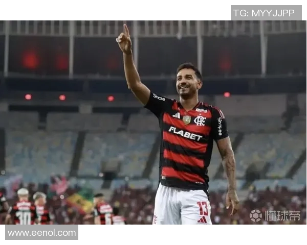 达尼洛：从足球场上的闪耀之星到生活中的坚韧奋斗者