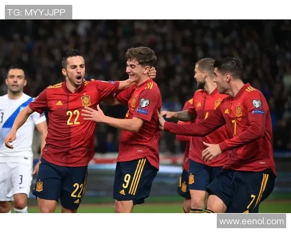 努涅斯在赛季初展现出惊人潜力成为球队新星的背后故事与挑战